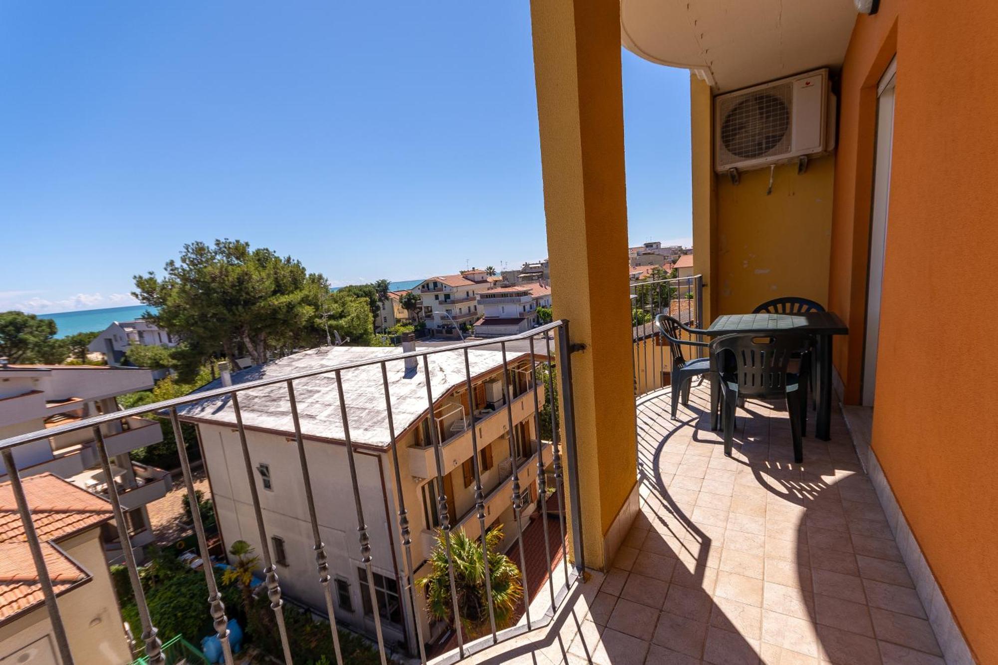 Residence Palazzo Sayonara Tortoreto Exterior photo